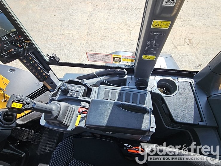 2026-caterpillar-930-image-64