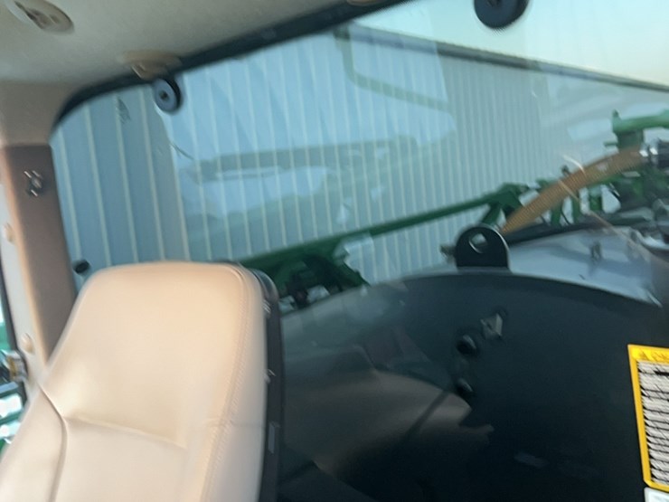 2014-john-deere-r4030-image-74