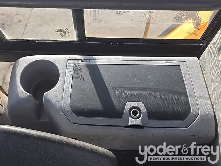 2014-volvo-l150h-image-86