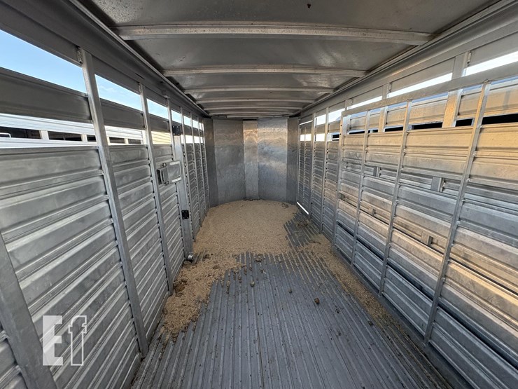 2012-featherlite-16-ft-image-6