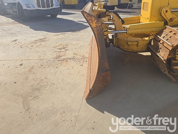 2018-komatsu-d51px-24-image-33