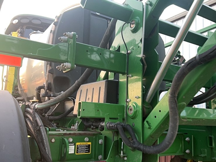 2014-john-deere-r4030-image-10