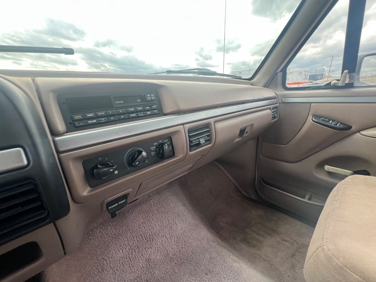 1994-ford-f150-xlt-image-18