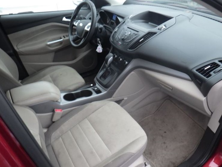 2015-ford-escape-image-4