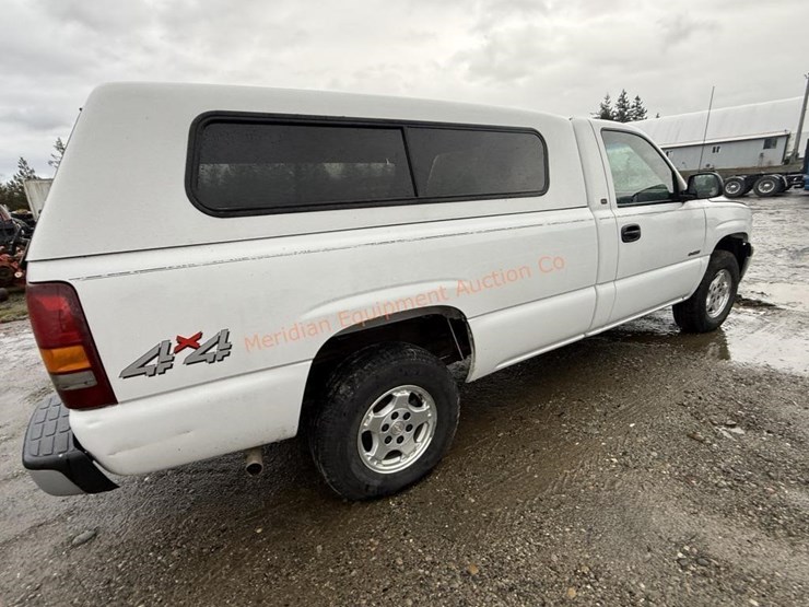 2000-chevrolet-silverado-1500-image-8