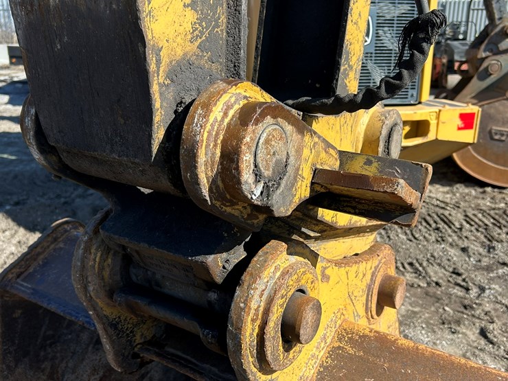 caterpillar-c4.4-image-21