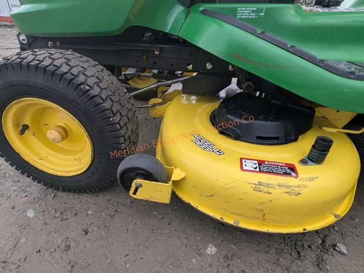 john-deere-x320-image-13