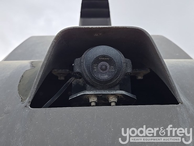 2021-volvo-l90h-image-81