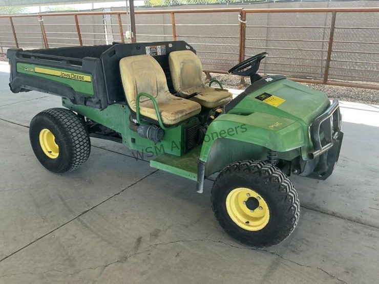 2014-john-deere-gator-image-2