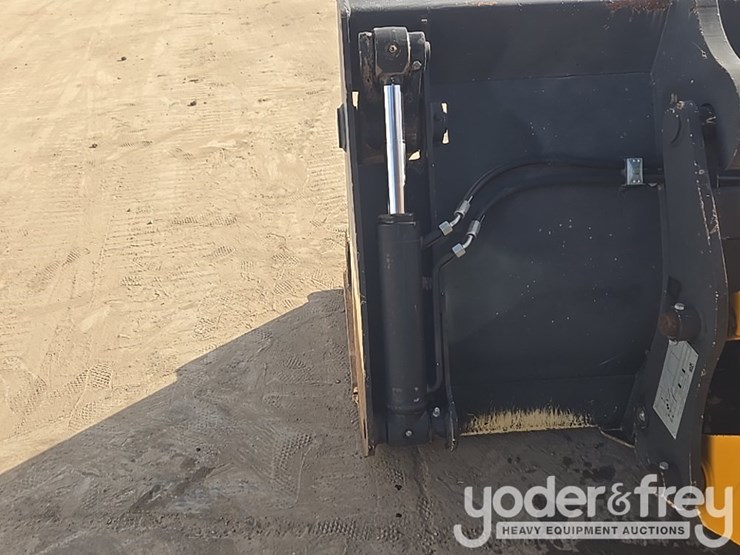 2017-jcb-3cx-image-19