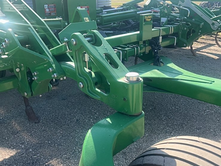 2022-john-deere-52-image-81