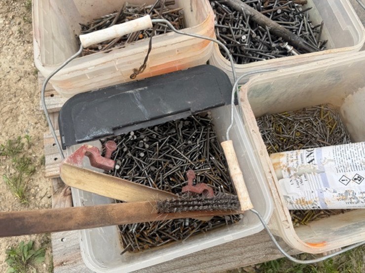 #34166-•-nails-and-rigid-stands-image-5