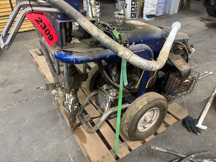 #2309-•-graco-gh-733-roof-coating-sprayer-image-6