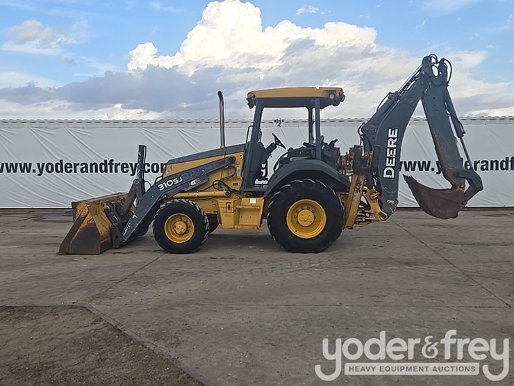 2010-deere-310sj-image-2