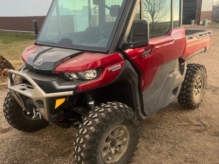 lot-15.-2024-canam-side-by-side-1000-defender-limited,-pristine-condition,-shedded,-like-absolutely-brand-new,-25-hours,-serial-number-30086-image-1