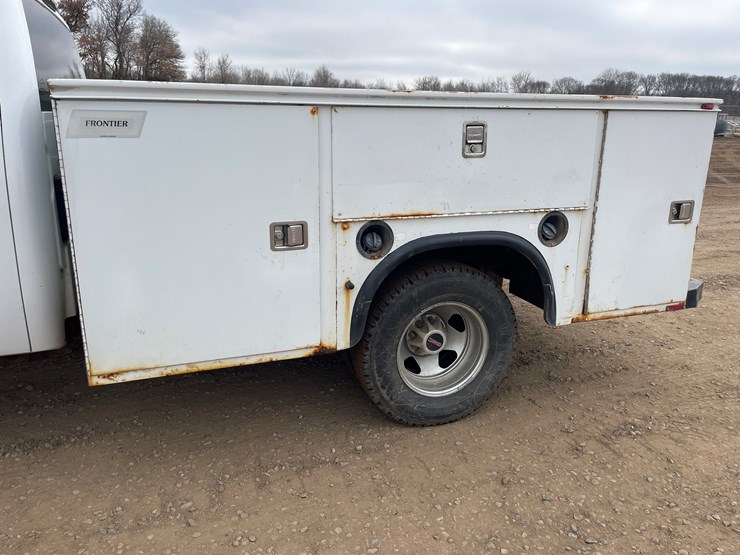 2008-gmc-3500-image-19