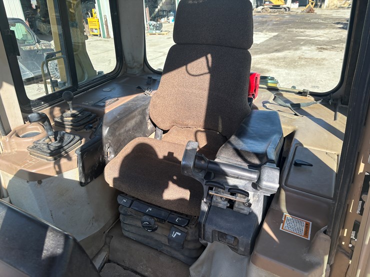 caterpillar-d6m-image-31