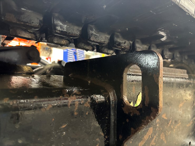 caterpillar-305-image-64