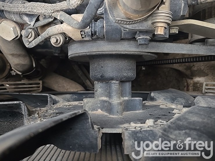 2021-deere-317g-image-56