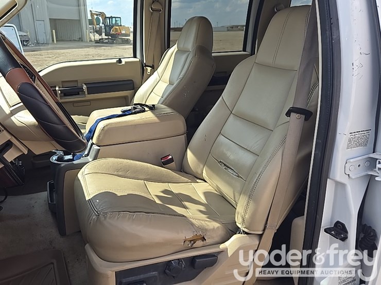 2008-ford-f350-image-36