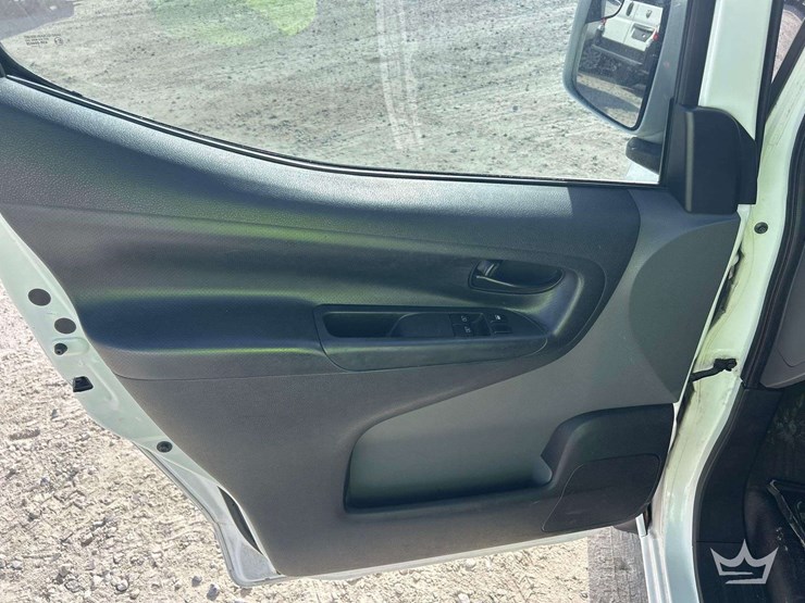 2018-nissan-nv200-image-14