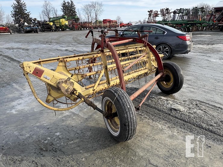 new-holland-256-image-4