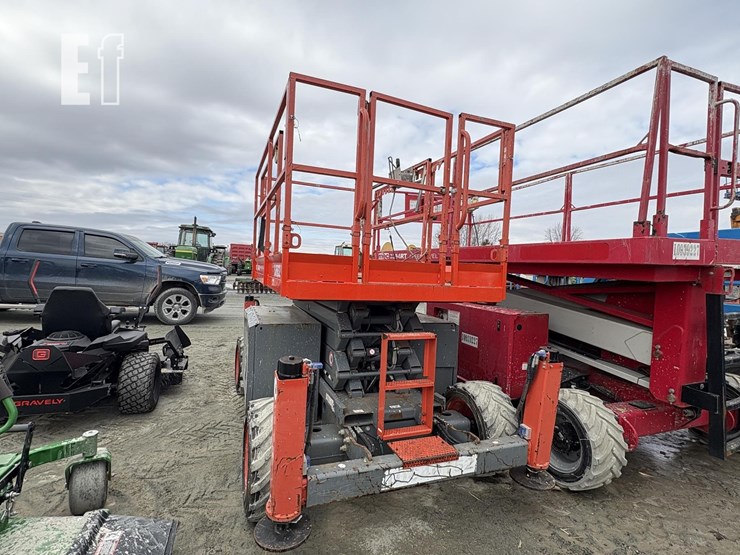 2017-skyjack-sj6832rt-image-5