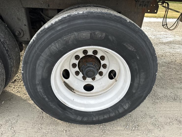 2017-utility-53'-image-29