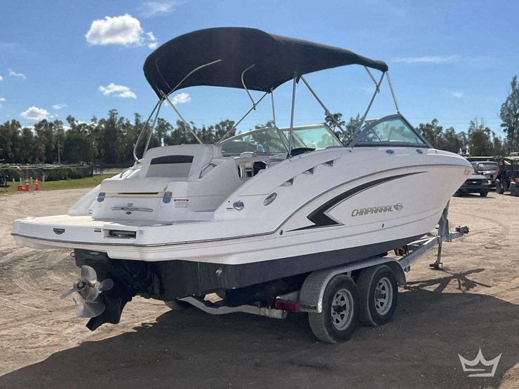 2012-23ft-chaparral-sunesta-boat-with-22ft.-t/a-continental-boat-trailer-image-2
