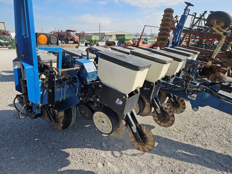 2004-kinze-3000-image-12