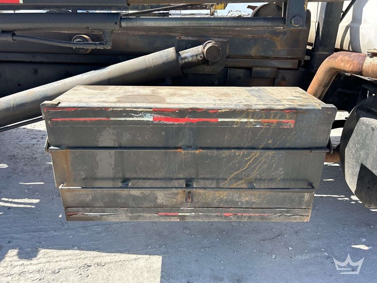 2001-mack-rd688s-image-27