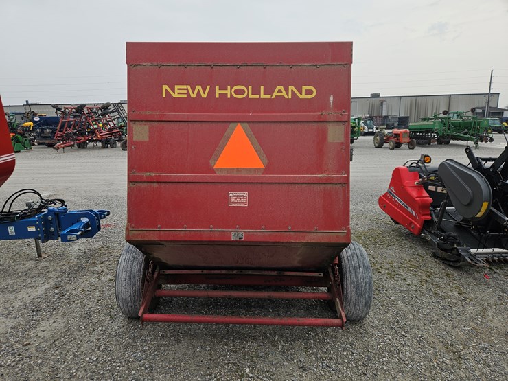 new-holland-849-image-7