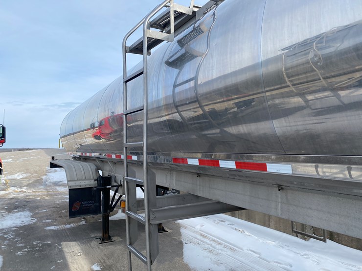 1998-walker-tanker-image-22