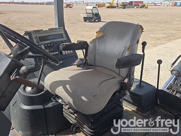 2014-deere-310k-ep-image-68