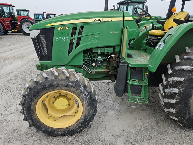 2014-john-deere-6105d-image-3