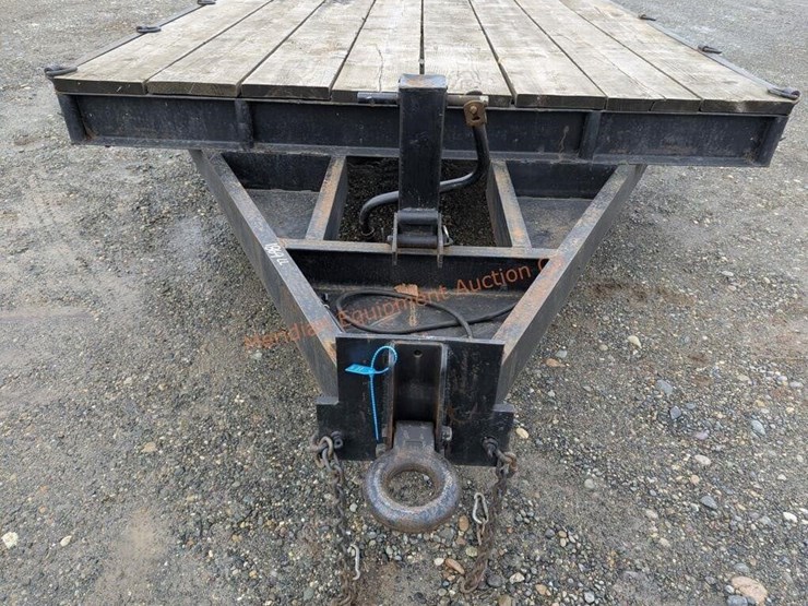 1975-utility-flatbed-image-6