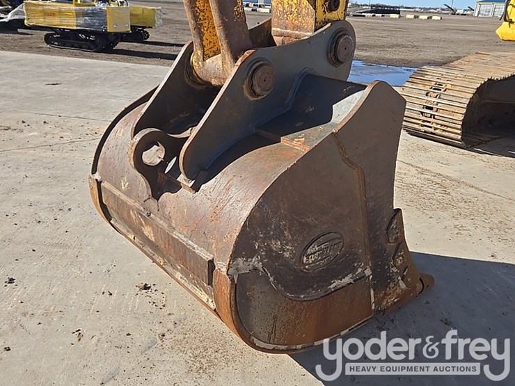 2008-komatsu-pc200-lc-8-image-32