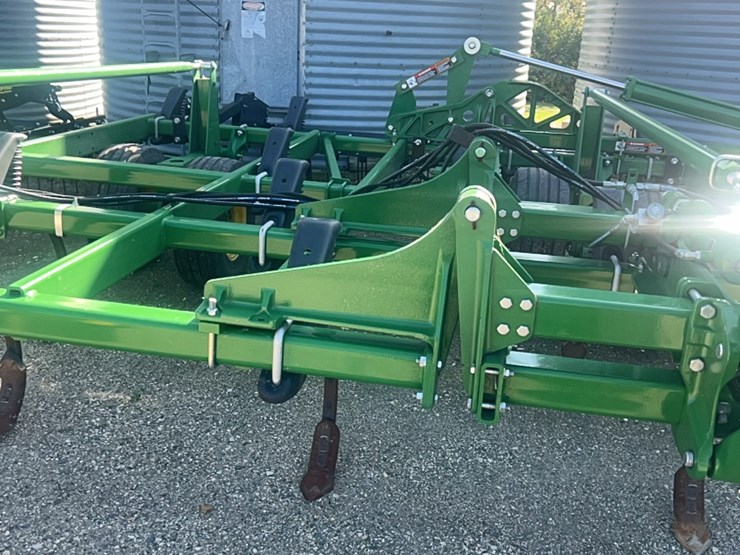 2022-john-deere-52-image-109