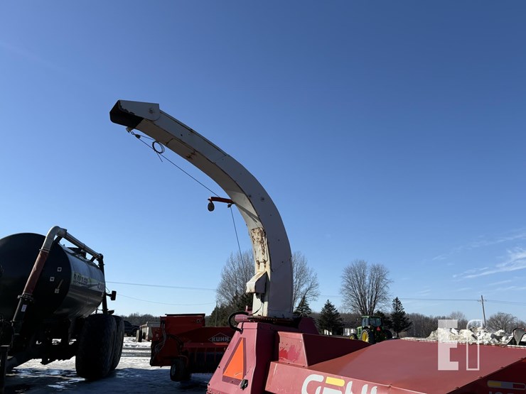 gehl-cb1085-image-13