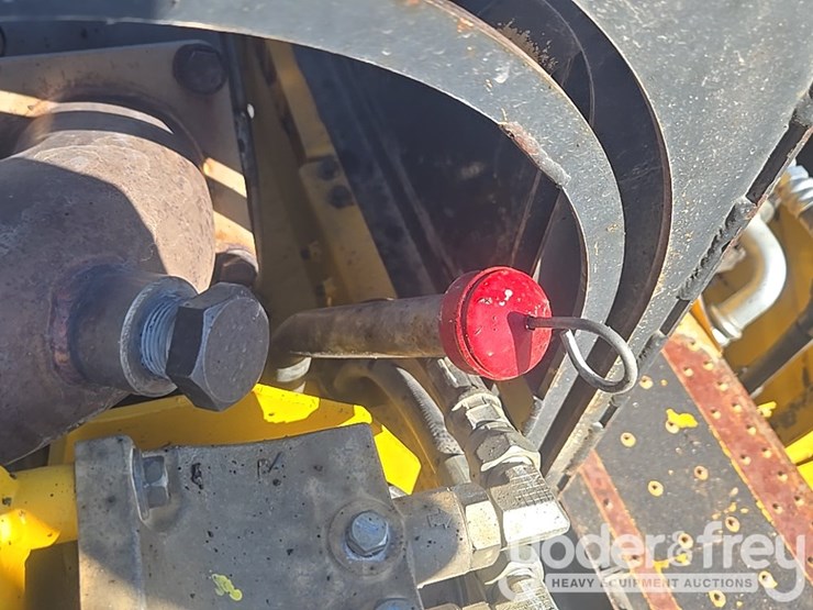 2013-komatsu-pc490-lc-10-image-68