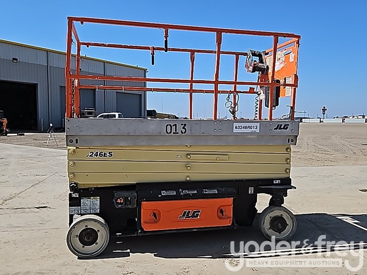 2022-jlg-3246es-image-6