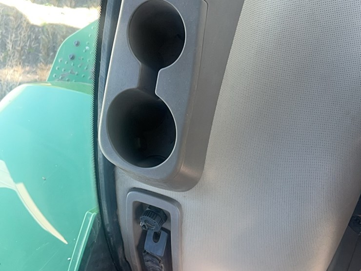 2016-john-deere-9520r-image-135