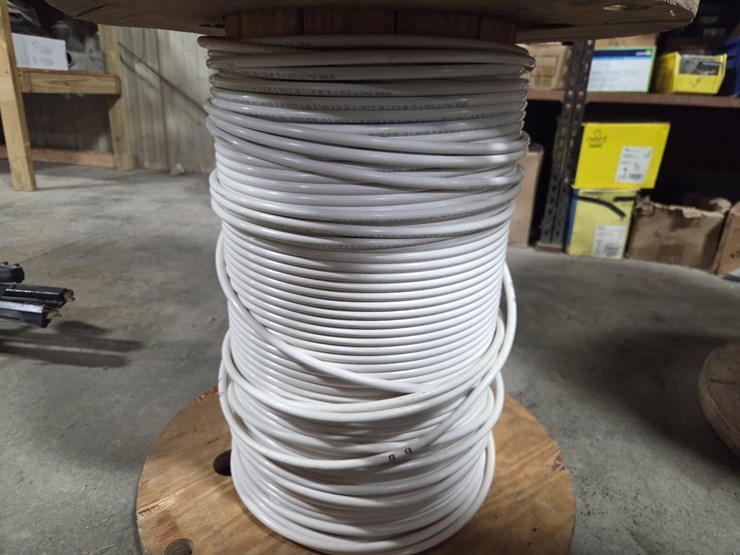 #5404-•-(2)-spools-of-4-awg-and-2-awg-copper-wire-image-5