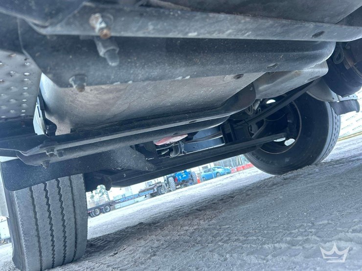 2020-freightliner-m2-106-image-25