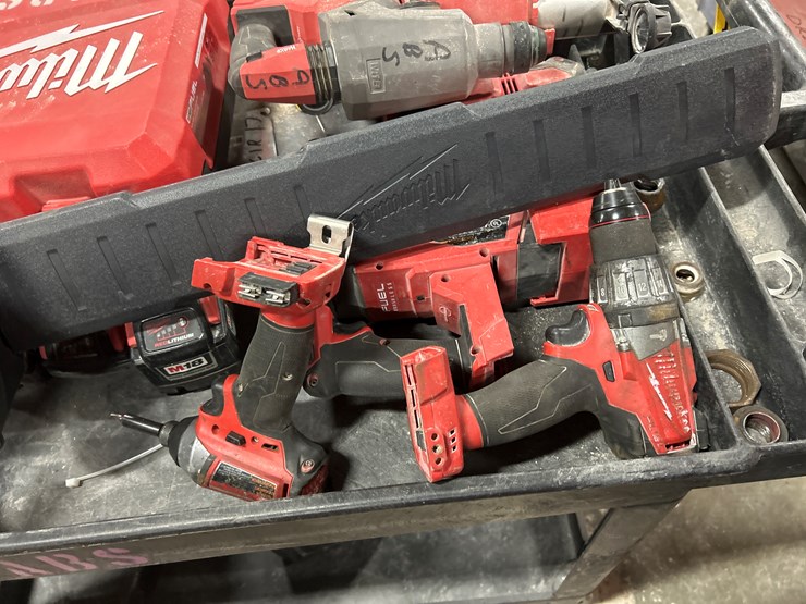 #5450-•-misc.-milwaukee-tools-w/-rolling-cart-image-8