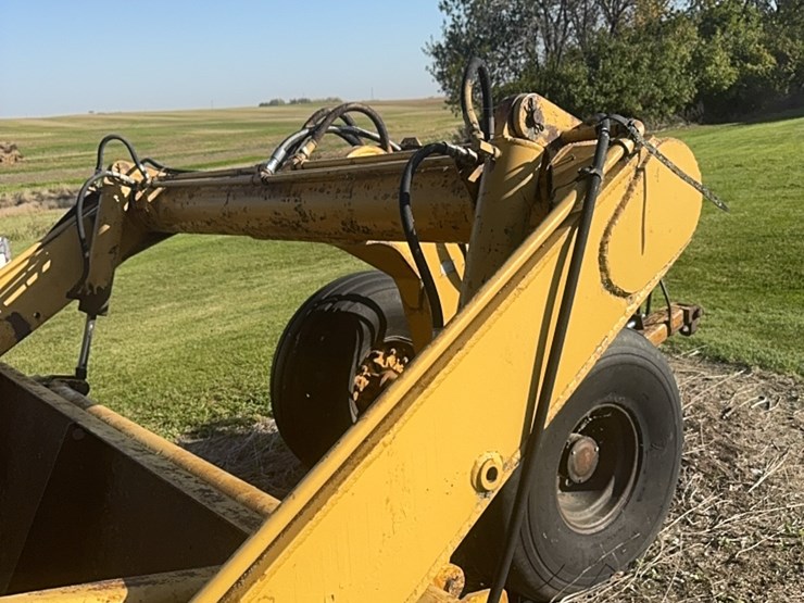 10-yard-ashland-scraper,-hydraulic-push-off,-very-heavy-duty,-works-good-image-28