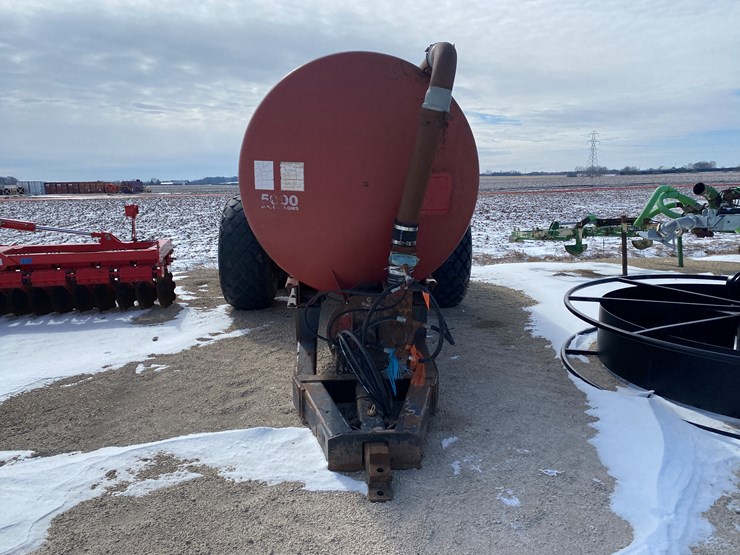 #1206-•-n-tech-5,000-gallon-manure-tanker-(chilton,-wi)-image-3