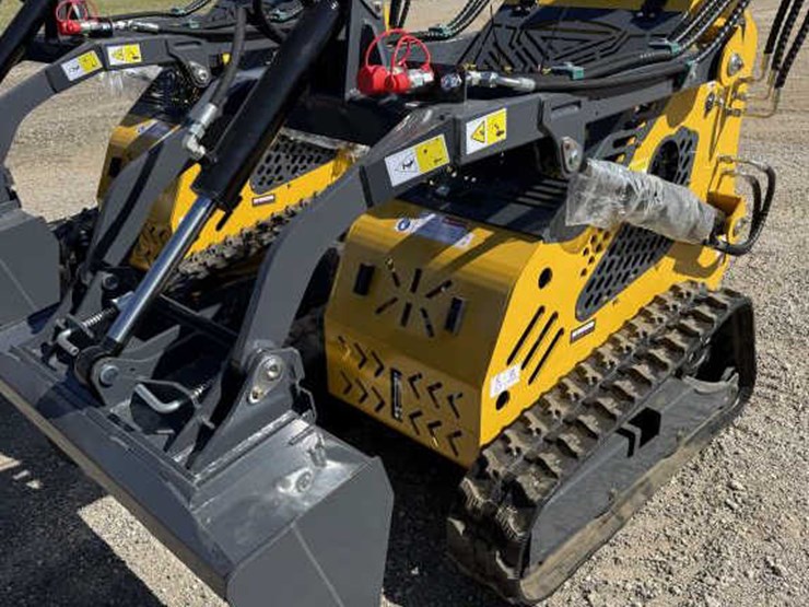 #129-•-mini-skid-steer-loader---sdll60-image-1