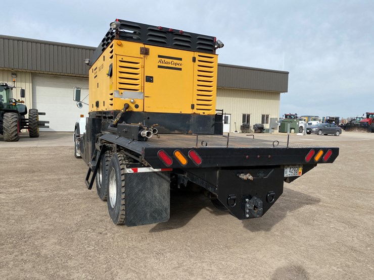 1999-mack-rd690s-image-13