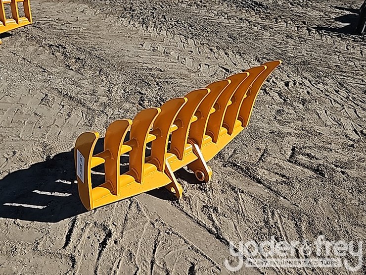 caterpillar-303-image-4